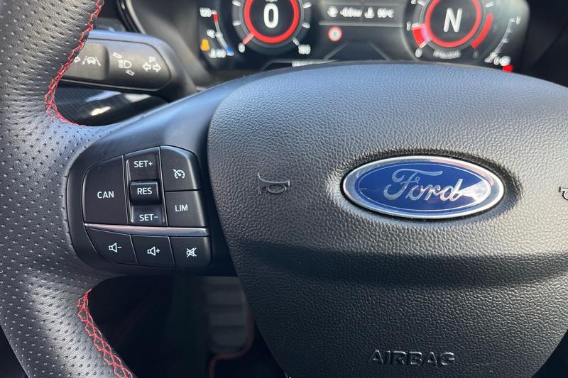 Used Ford Focus 2023 for sale - 76350433: Photo 36