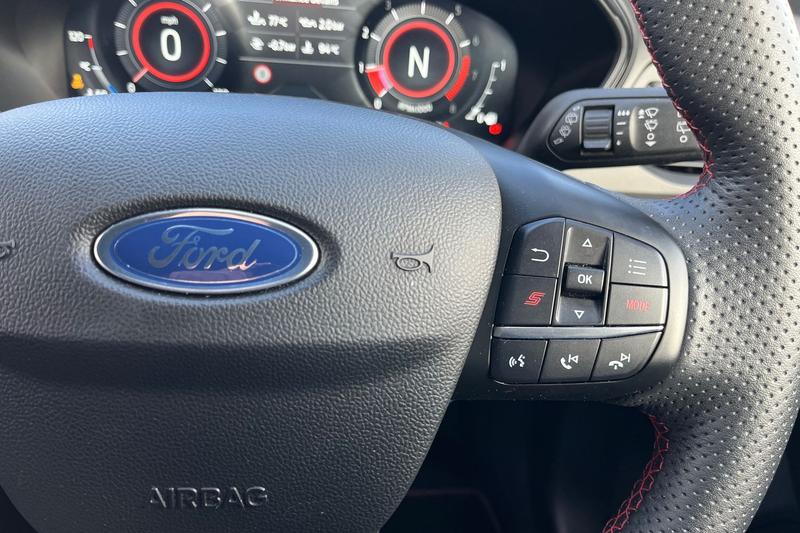 Used Ford Focus 2023 for sale - 76350433: Photo 37