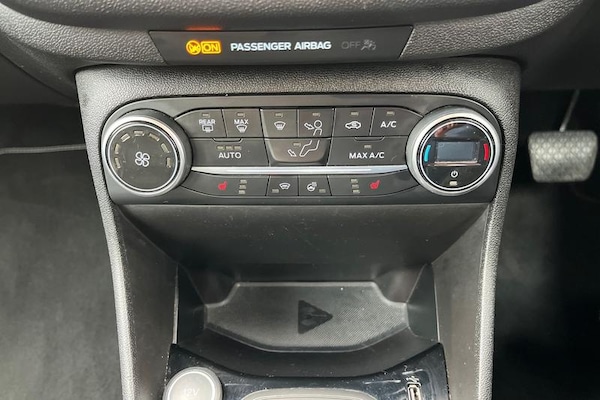 Used Ford Fiesta 2018 for sale - 76249963: Photo 34