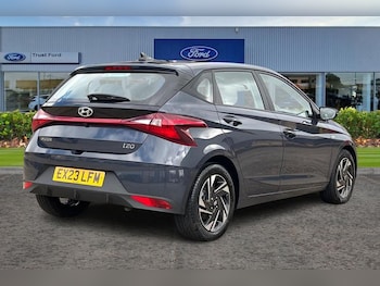 Used Hyundai i20 2023 for sale - 79408122: Photo