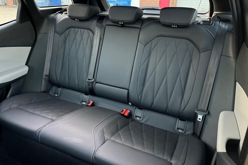 Used Ford Explorer 2024 for sale - 76609182: Photo 20