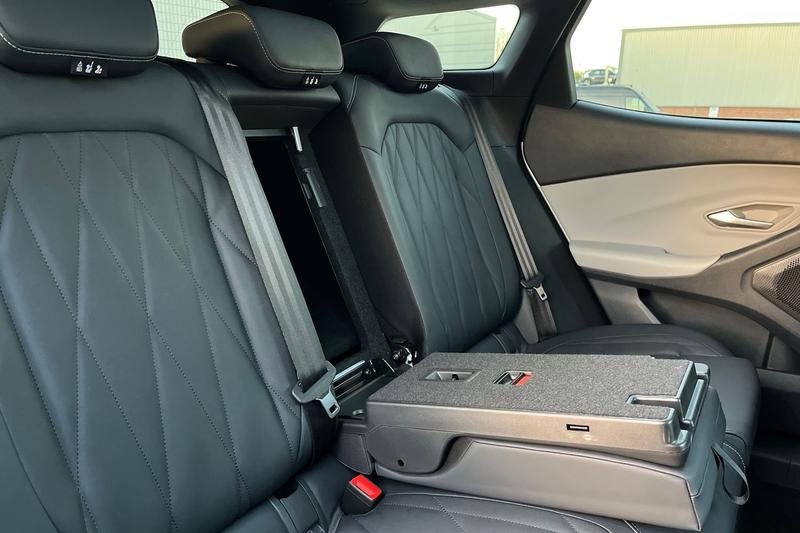 Used Ford Explorer 2024 for sale - 76609182: Photo 28