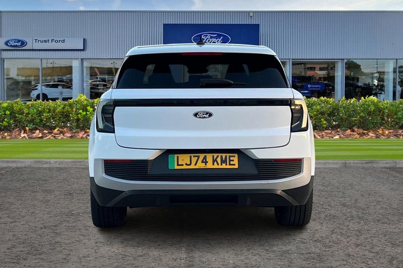 Used Ford Explorer 2024 for sale - 76609182: Photo 7