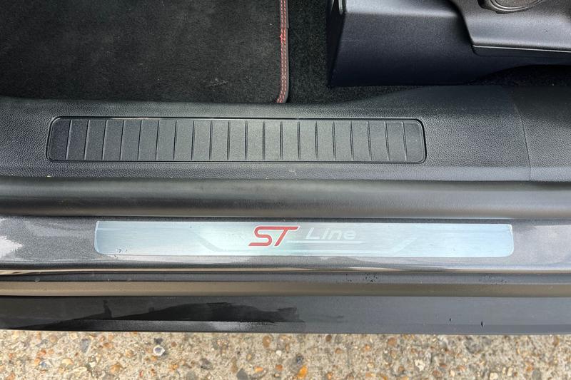 Used Ford Kuga for sale - 77910302: Photo 30