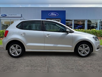 Used Volkswagen Polo 2016 for sale - 78618543: Photo