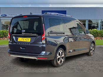 Used Ford Tourneo Connect 2025 for sale - 79102473: Photo