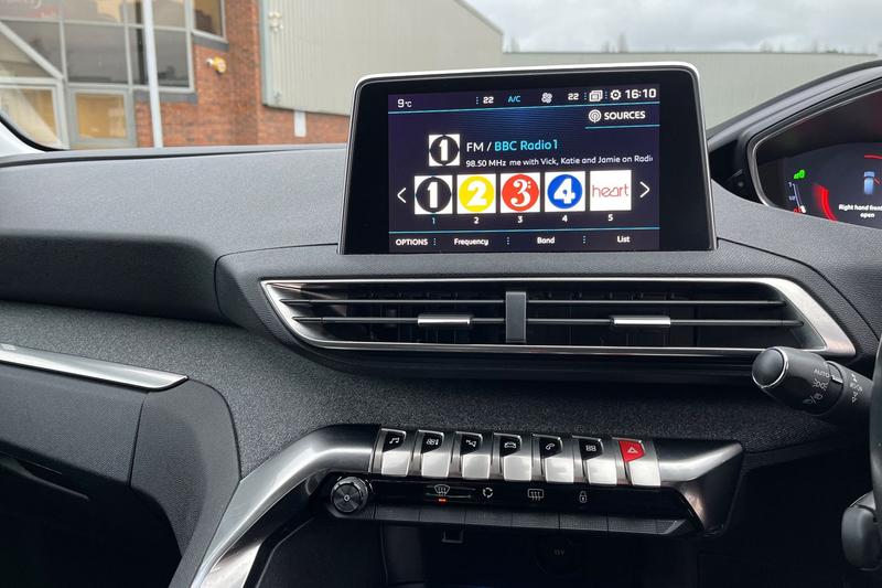 Used Peugeot 3008 2017 for sale - 77539262: Photo 32