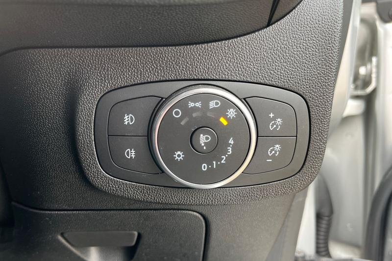 Used Ford Fiesta 2018 for sale - 76895375: Photo 27