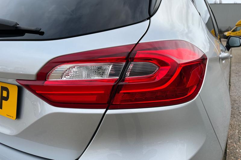 Used Ford Fiesta 2018 for sale - 76895375: Photo 39