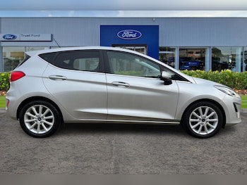 Used Ford Fiesta 2018 for sale - 76895375: Photo
