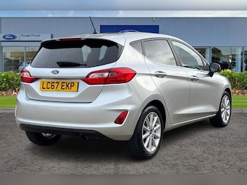 Used Ford Fiesta 2018 for sale - 76895375: Photo