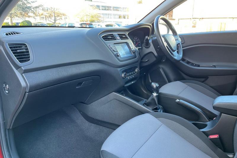 Used Hyundai i20 2019 for sale - 78028651: Photo 18