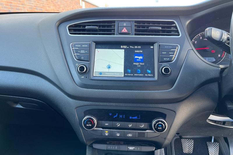 Used Hyundai i20 2019 for sale - 78028651: Photo 31