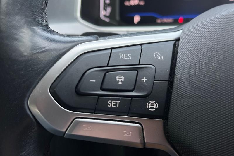 Used Volkswagen T-Roc 2022 for sale - 77121248: Photo 31