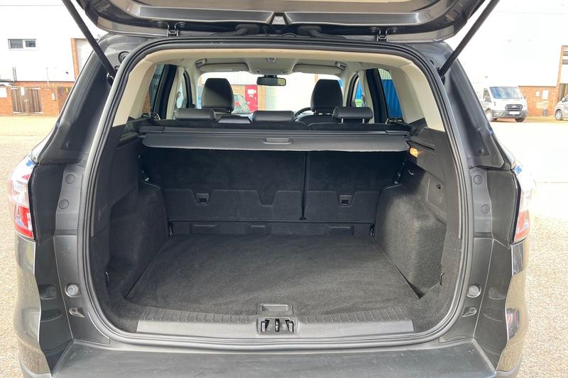 Used Ford Kuga 2017 for sale - 77653679: Photo 21