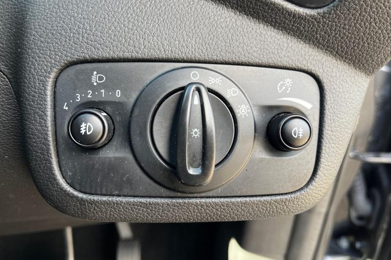 Used Ford Kuga 2017 for sale - 77653679: Photo 29