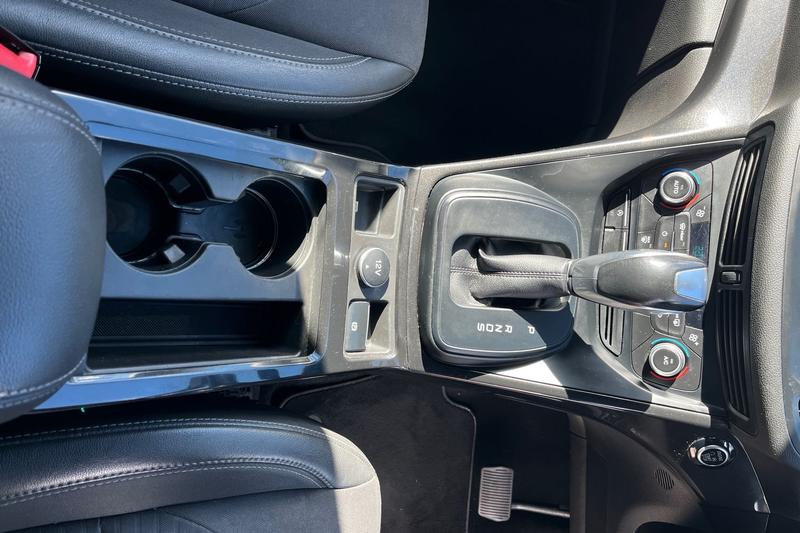 Used Ford Kuga 2017 for sale - 77653679: Photo 30