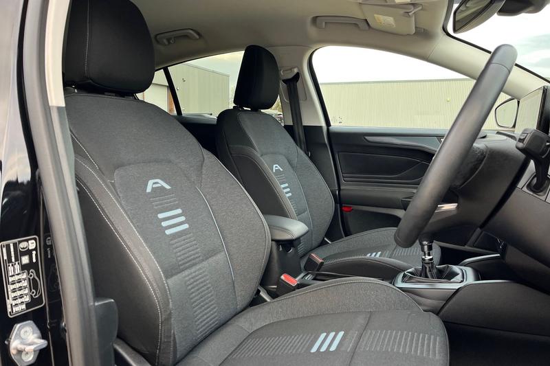 Used Ford Focus 2023 for sale - 76486478: Photo 17