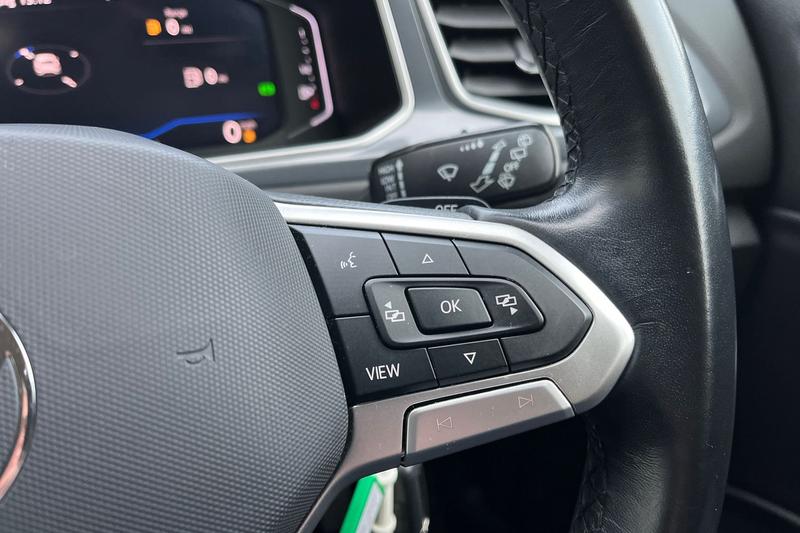 Used Volkswagen T-Roc 2022 for sale - 77733139: Photo 32