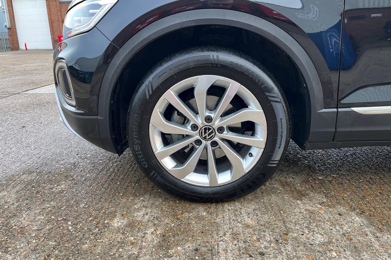 Used Volkswagen T-Roc 2022 for sale - 77733139: Photo 8