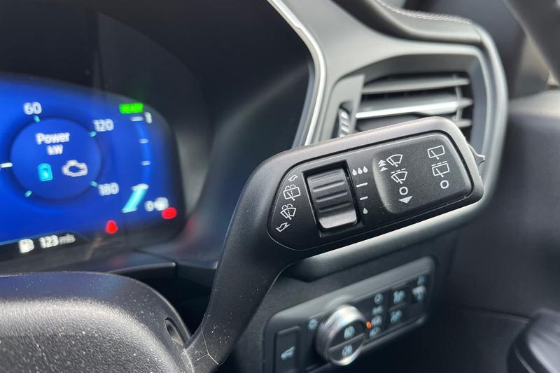 Used Ford Kuga 2023 for sale - 76480491: Photo 15