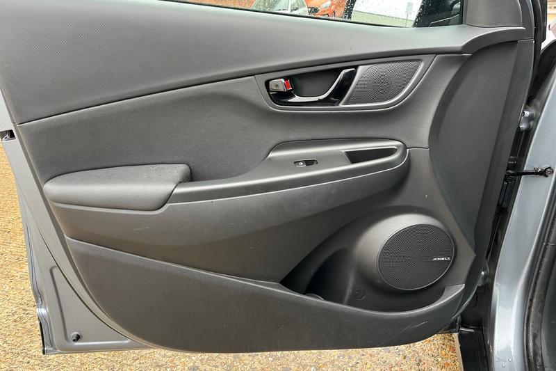 Used Hyundai KONA 2020 for sale - 77138304: Photo 38