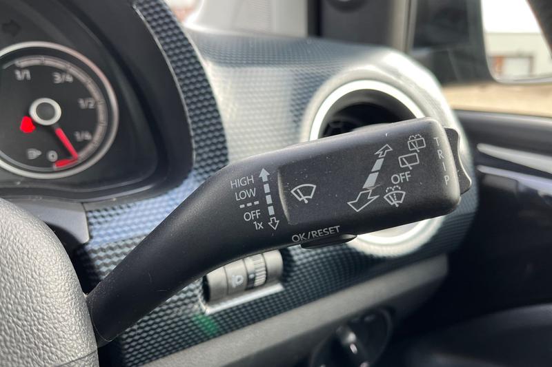 Used Volkswagen up! 2018 for sale - 77746836: Photo 15