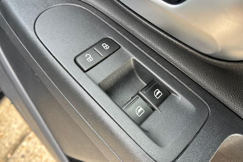 Used Volkswagen up! 2018 for sale - 77746836: Photo 16