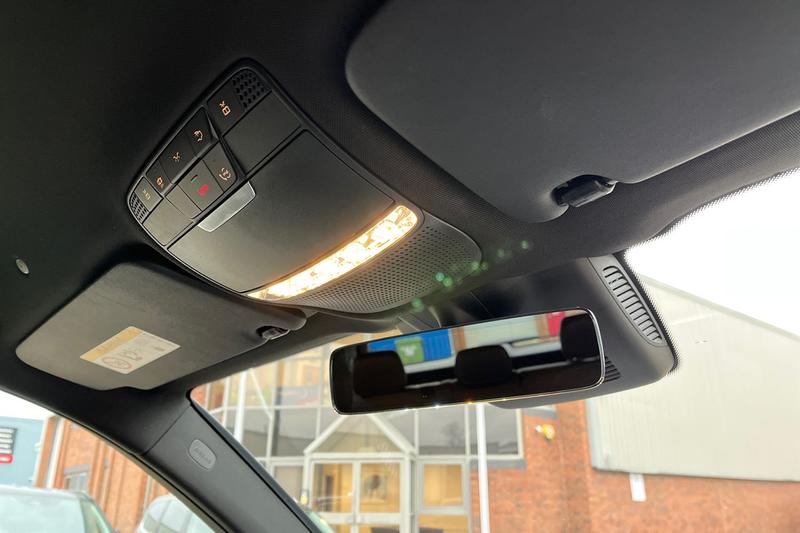 Used Mercedes-Benz GLC 2022 for sale - 77151968: Photo 32