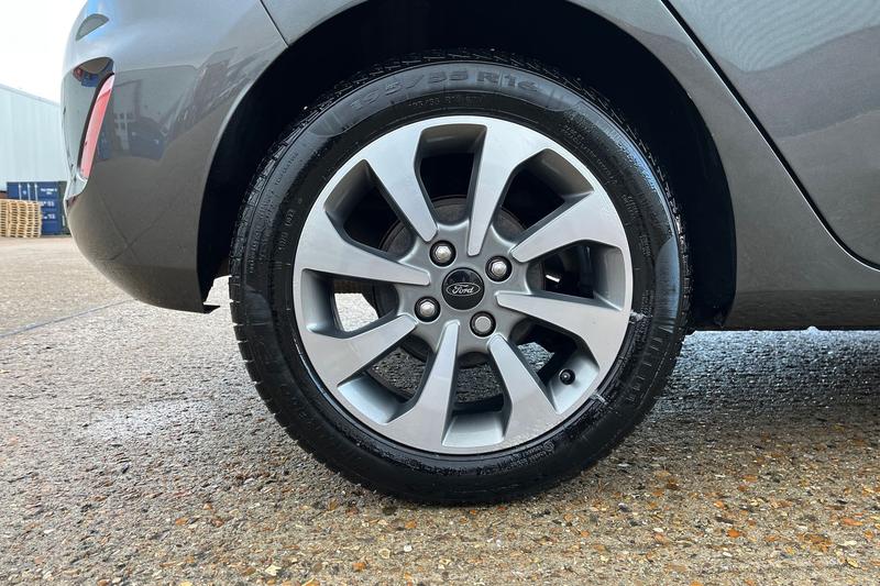 Used Ford Fiesta 2018 for sale - 76807176: Photo 8