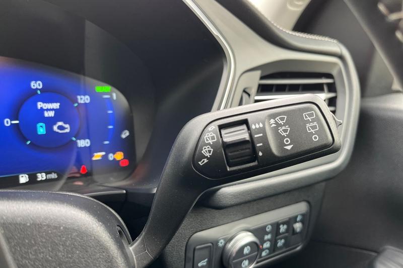 Used Ford Kuga 2022 for sale - 76494610: Photo 15