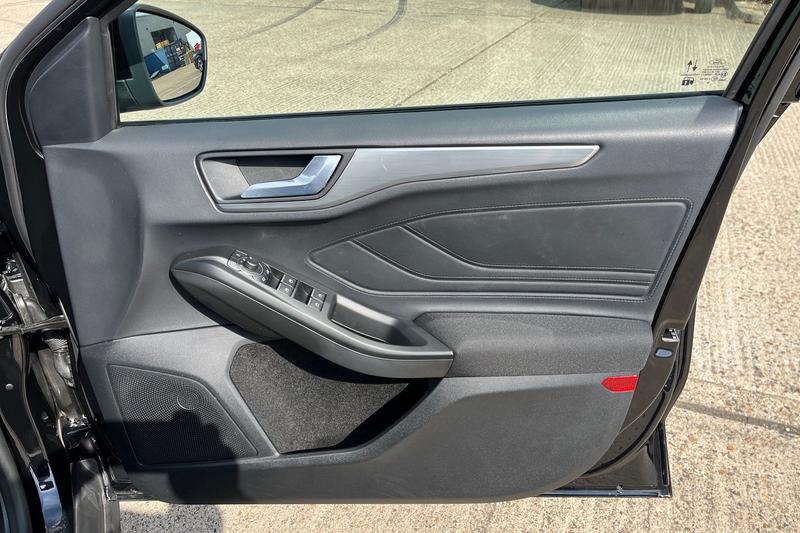 Used Ford Focus 2022 for sale - 76089629: Photo 40