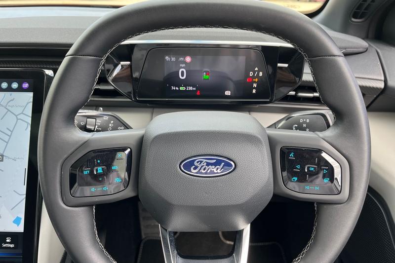 Used Ford Explorer 2024 for sale - 76807179: Photo 12