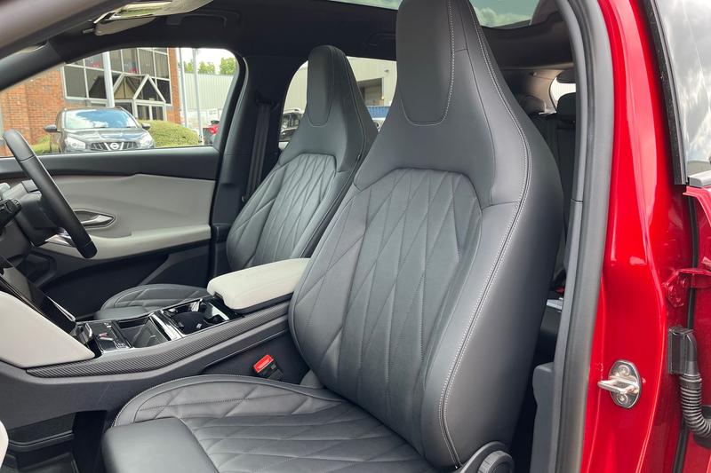 Used Ford Explorer 2024 for sale - 76807179: Photo 19