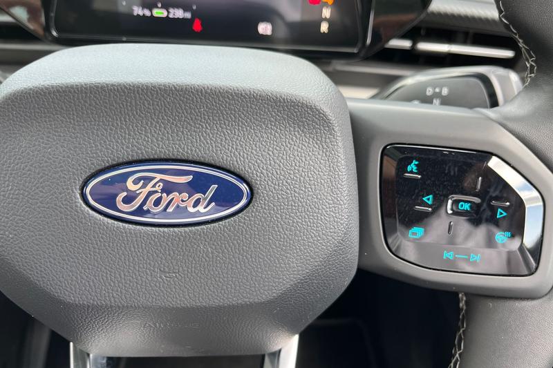 Used Ford Explorer 2024 for sale - 76807179: Photo 36