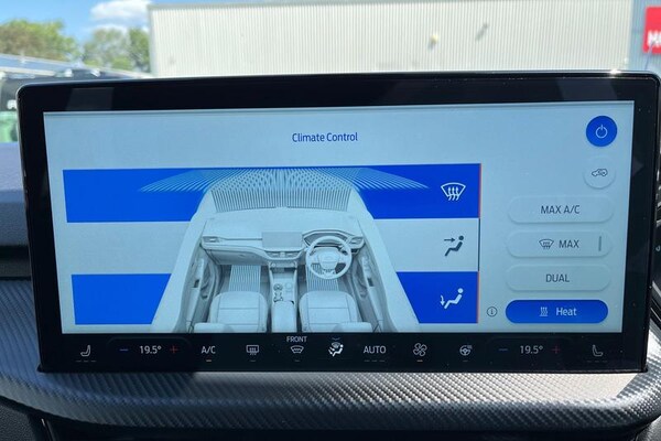 Used Ford Kuga 2025 for sale - 75183616: Photo 33