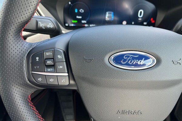 Used Ford Kuga 2025 for sale - 75183616: Photo 36