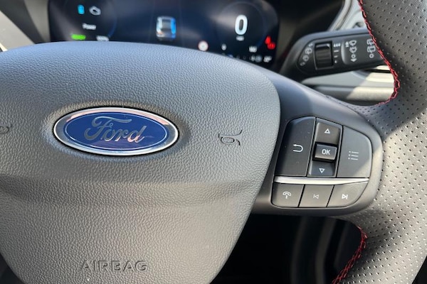 Used Ford Kuga 2025 for sale - 75183616: Photo 37