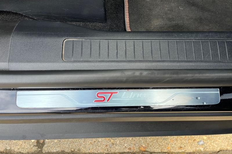 Used Ford Kuga 2023 for sale - 78015402: Photo 30