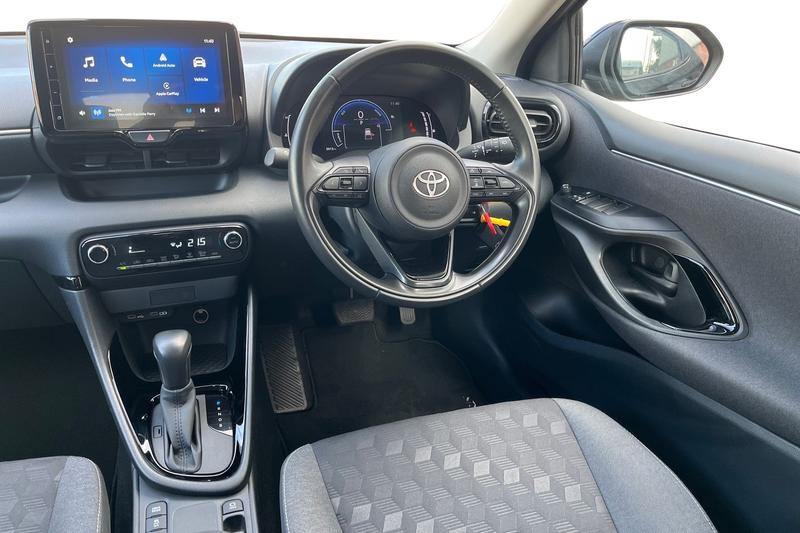 Used Toyota Yaris 2024 for sale - 76038126: Photo 11