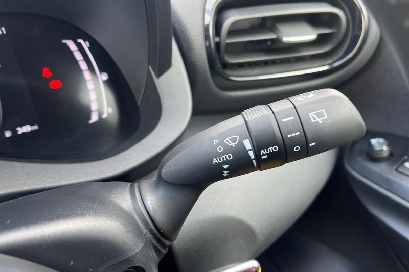 Used Toyota Yaris 2024 for sale - 76038126: Photo 15
