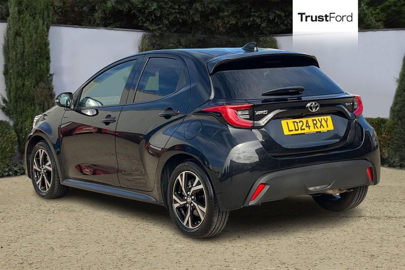 Used Toyota Yaris 2024 for sale - 76038126: Photo 2