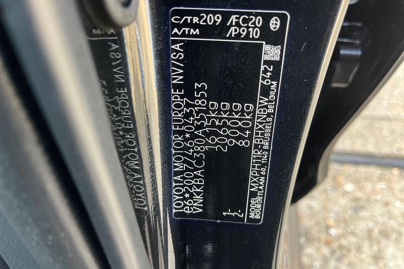 Used Toyota Yaris 2024 for sale - 76038126: Photo 39