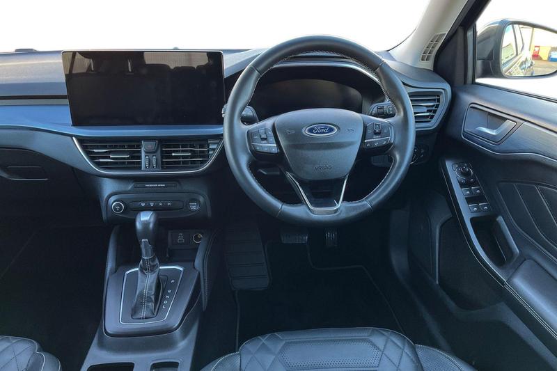 Used Ford Focus 2022 for sale - 76835639: Photo 11