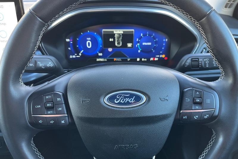 Used Ford Focus 2022 for sale - 76835639: Photo 12