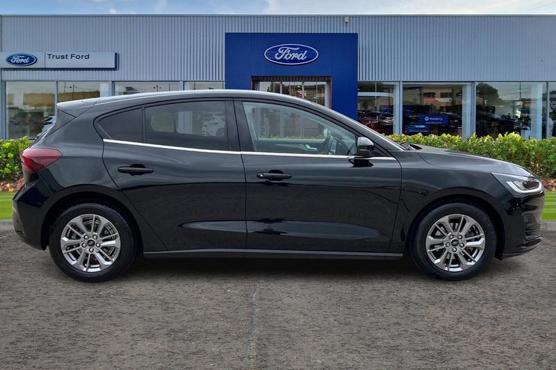 Used Ford Focus 2022 for sale - 76089559: Photo 3