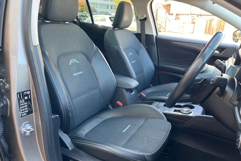 Used Ford Focus 2019 for sale - 76104738: Photo 17