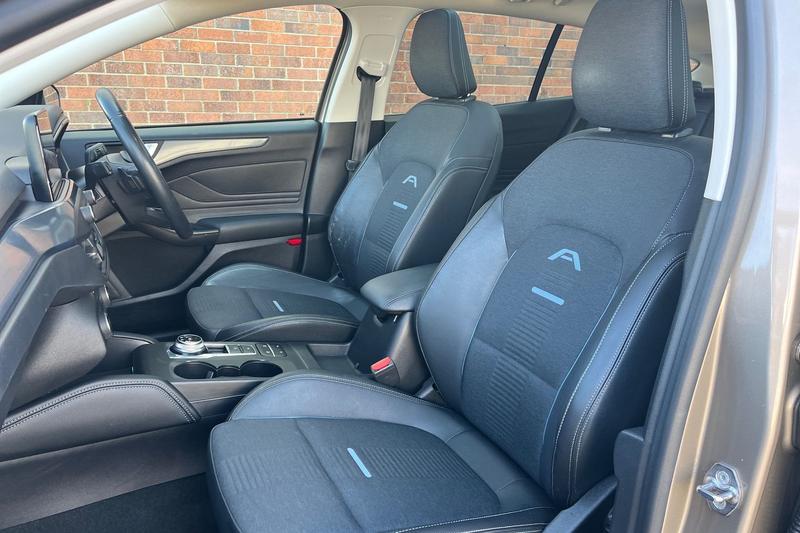 Used Ford Focus 2019 for sale - 76104738: Photo 19