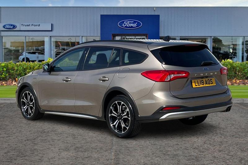 Used Ford Focus 2019 for sale - 76104738: Photo 2