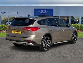 Used Ford Focus 2019 for sale - 76104738: Photo 4